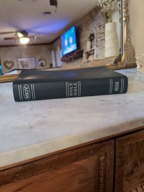 NKJV Large Print Personal Size Reference Bible- Blue Leather- Holman Bibles-2013